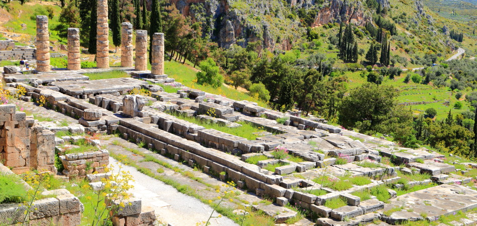 Delphi-Apollo-Temple-Original-950x450